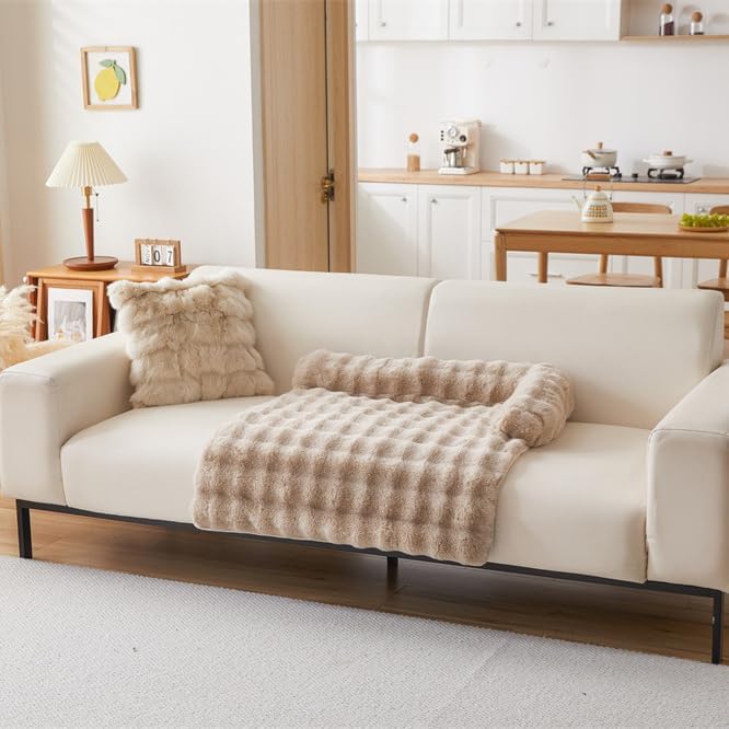 Calming Dog Bed Mat, Fluffy Fuzzy Couch Cover for Sofa, Winter Thickened Pet Mat with Anti-Slip Bottom Warm Soft Cushion Washable Pet Bed for Small Dogs and Cats (Khaki, 90x90cm/35.4x35.4in)