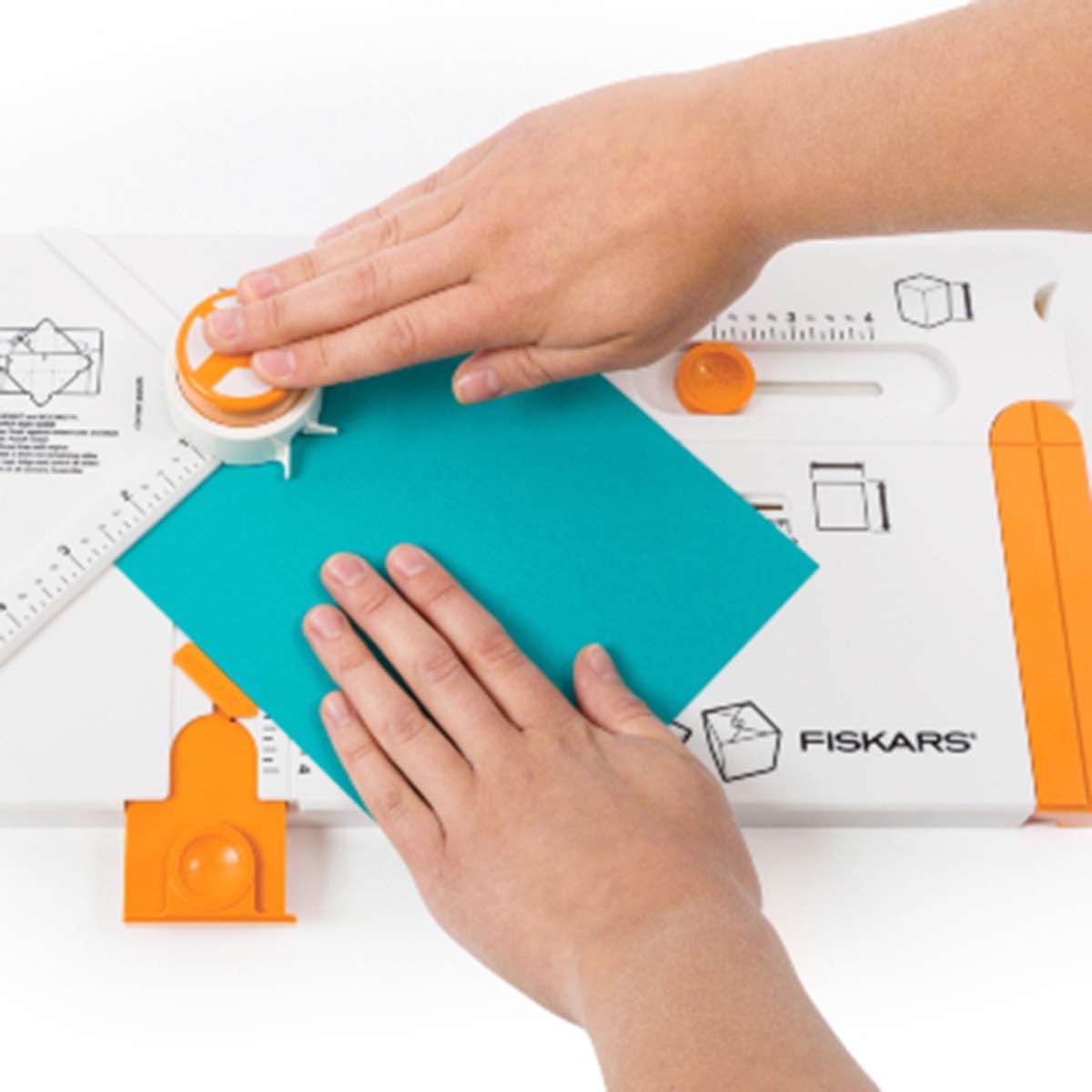 Fiskars Gifting Board, Gift Box Making Kit, Arts and Crafts Tool