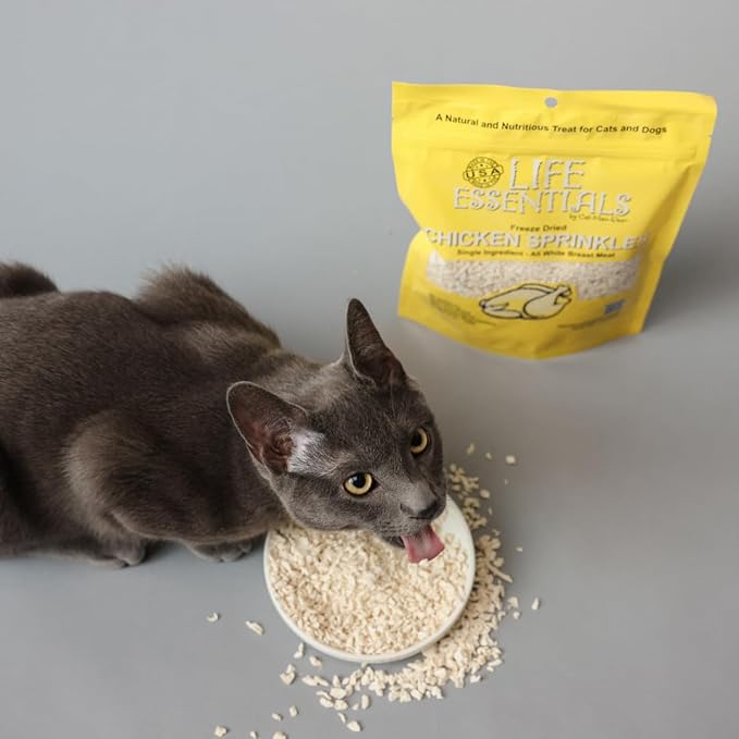 Life Essentials by Cat-Man-Doo Freeze Dried Chicken Sprinkles Dog & Cat Treats, Healthy Single Ingredient Training Treats for Dogs, Puppies & Cats, Made with Real Chicken – 5 oz