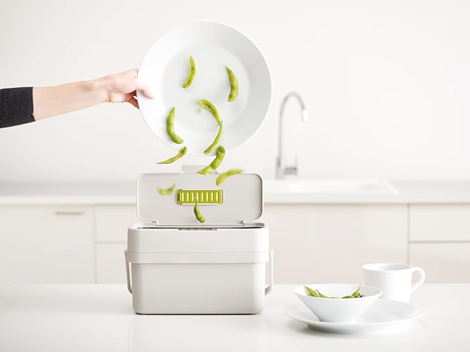 Joseph Joseph Compo 4 Easy-Fill Compost Bin Food Waste Caddy