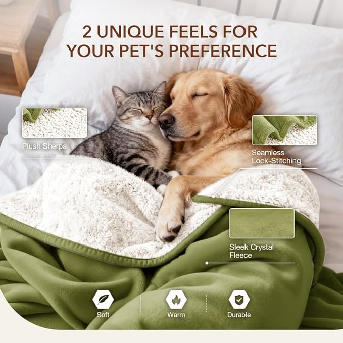 Lekereise Reversible Waterproof Dog Blanket, Super Soft Couch Cover for Dogs, Washable Leak-Proof Protector for Sofa Bed Car Seat, for Cats to Large Dogs (Green, 25" x 35")