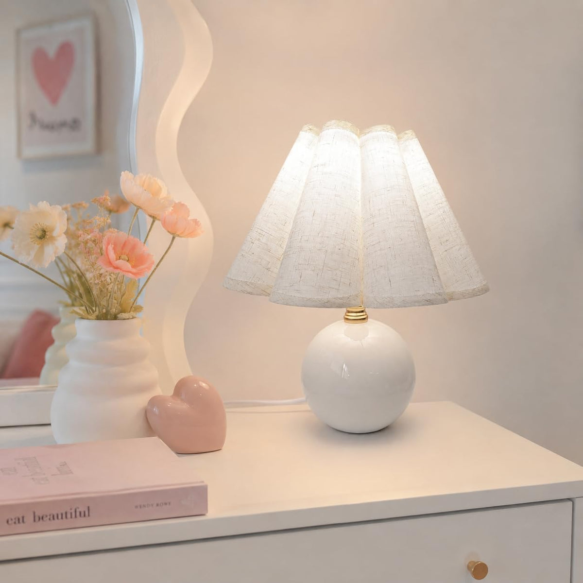 Small Ceramic Table Lamp, 11.5'' Cute Scalloped Lamp (White)