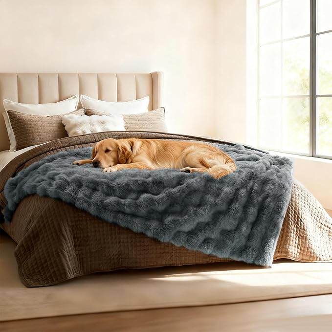 Waterproof Dog Blanket for Sofa Bed Couch, Couch Cover Blanket Fluffy Faux Rabbit Fur Reversible Furniture Protection, Pet Blanket for Medium Large Dogs Cats