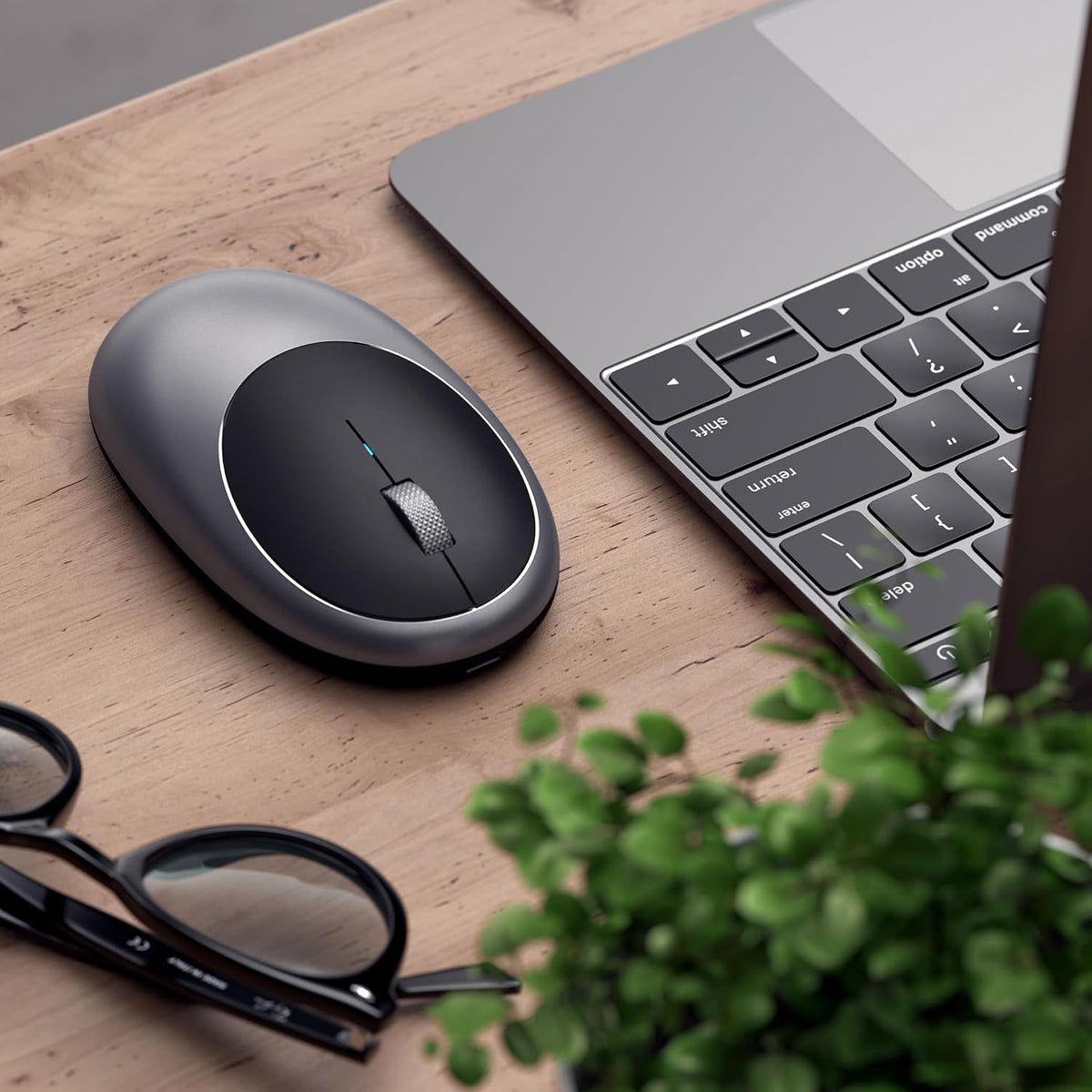 Satechi M1 Wireless Bluetooth Mouse, USB-C Rechargeable, Space Gray