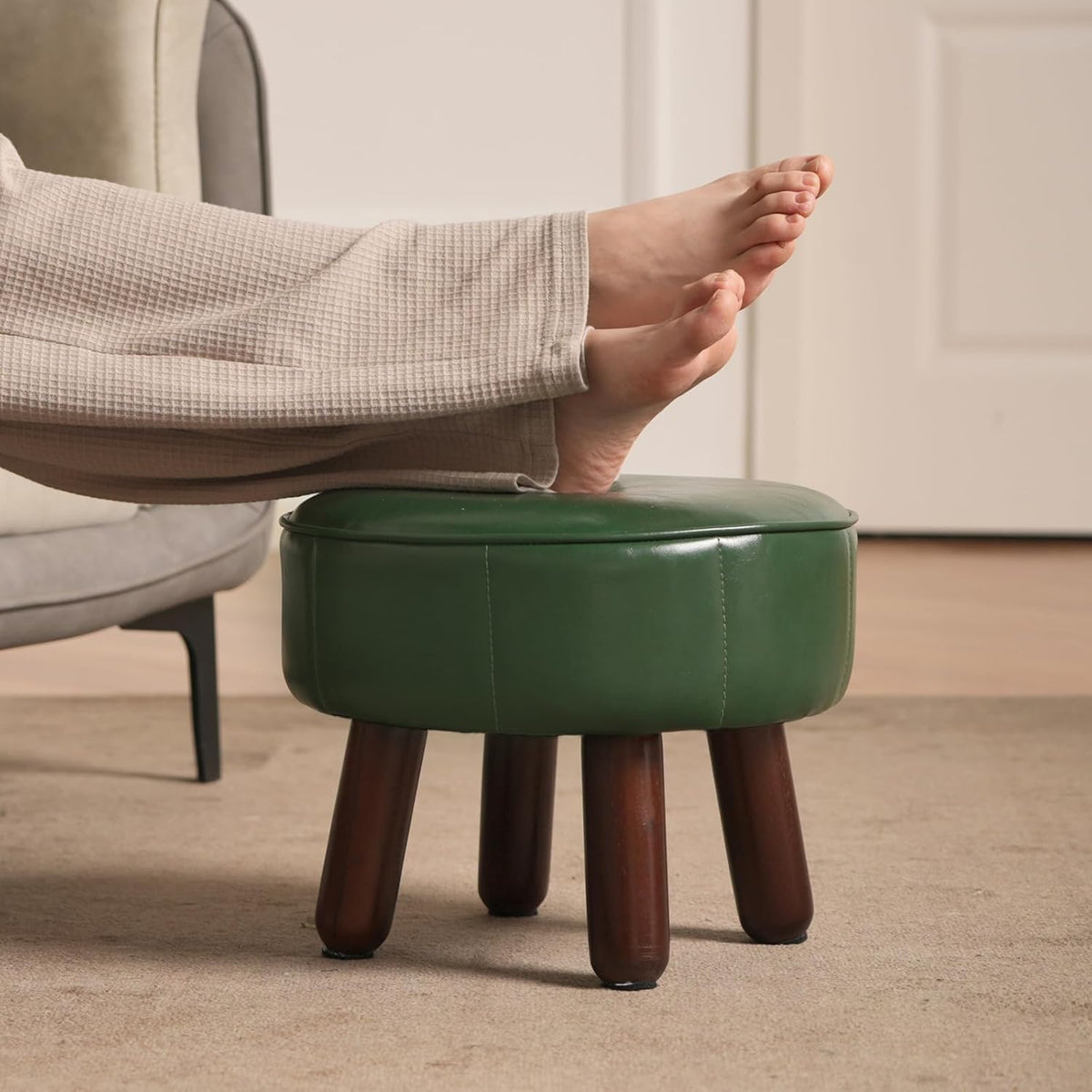 oakvivo 13in Small Foot Stool Ottoman, Faux Leather Foot Rest for Couch
