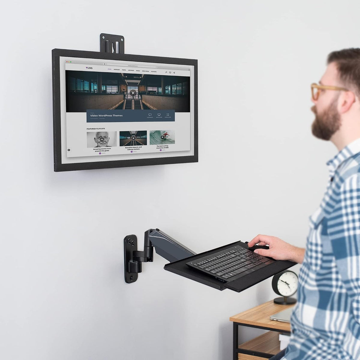VIVO Single Monitor Wall Mount with Keyboard Tray for 17 to 32 in Screens