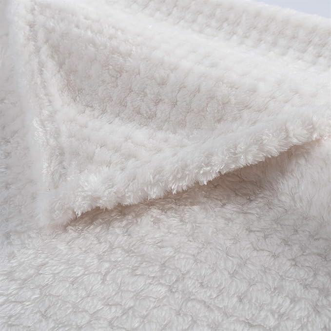Pet Blanket Warm Soft Dog Blankets Washable Cat Throw Blankets Sofa Bed Couch Furniture Protector Cover for Small Medium Large Dogs Cats, White, 63" x 79"