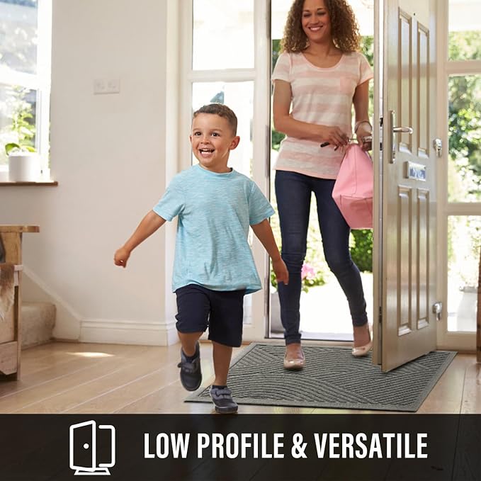 HIYARD Sturdy Front Door Mat, Absorbent Muddy Dirt Resist Welcome Door Mats
