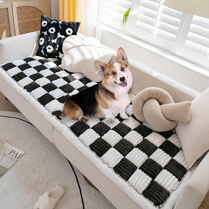 FunnyFuzzy Cream-Coloured Plaid Square Pet Mat Bed Couch Cover, Winter Thickened Dog Bed Cover Pet Blanket Sofa Couch Furniture Protector for Kids Dog Cat(Size:17.7 * 17.7 in,Color:Black)