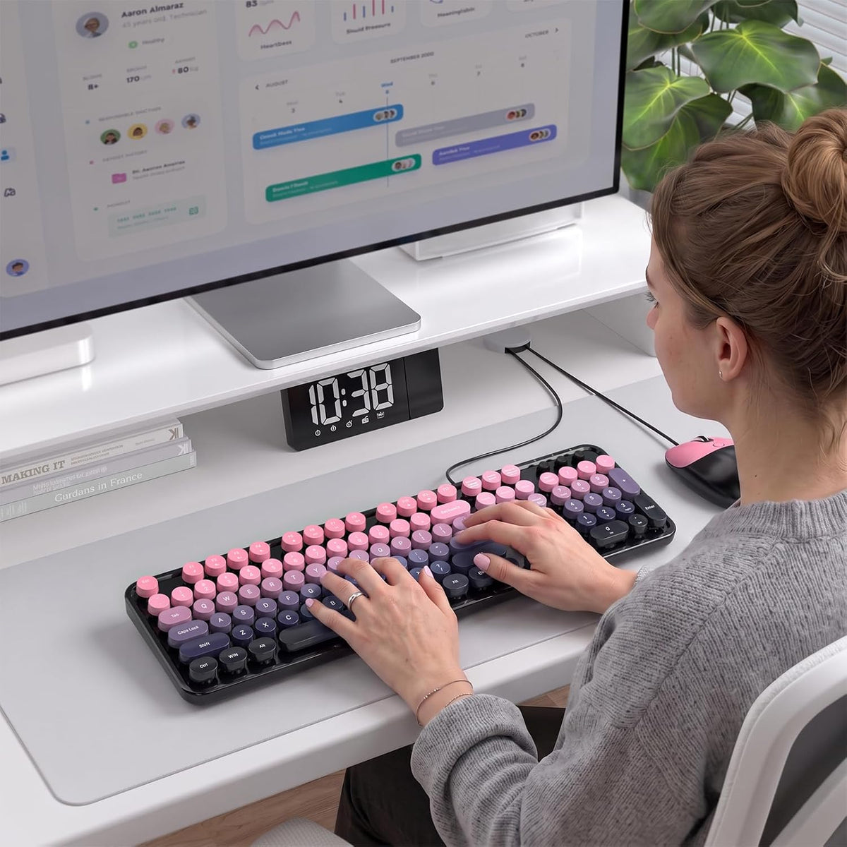 MOFII Wired Keyboard and Mouse Combo, Full-Sized Retro Typewriter Computer Keyboards with Cute Cat Mouse for Windows PC Laptop (Berry Pink)