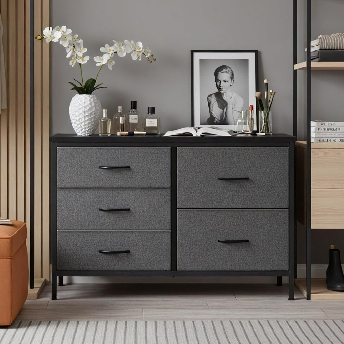 DUMOS TV Stand for Bedroom with 5 Drawers, Storage Chest of Drawers