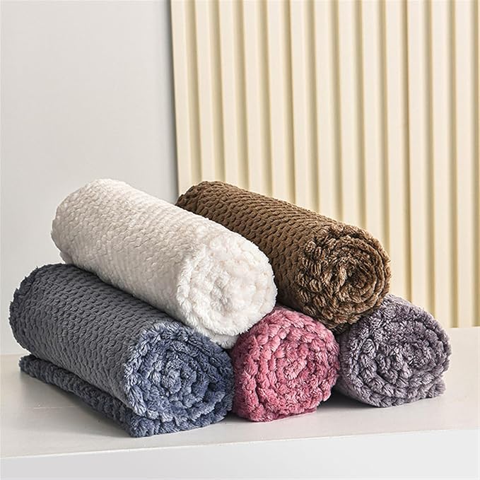 Pet Blanket Warm Soft Dog Blankets Washable Cat Throw Blankets Sofa Bed Couch Furniture Protector Cover for Small Medium Large Dogs Cats, Grey, 20" x 28"