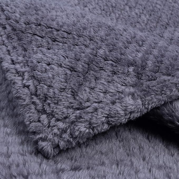 Pet Blanket Warm Soft Dog Blankets Washable Cat Throw Blankets Sofa Bed Couch Furniture Protector Cover for Small Medium Large Dogs Cats, Purple, 16" x 24"