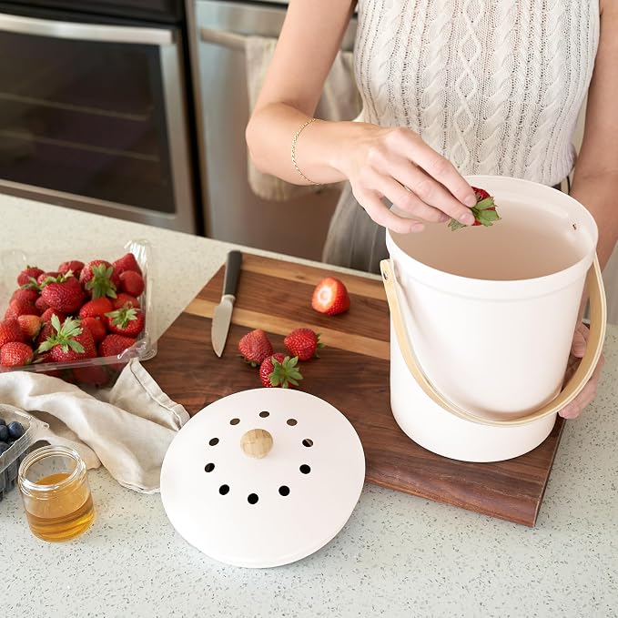 Beautiful Kitchen Compost Bin