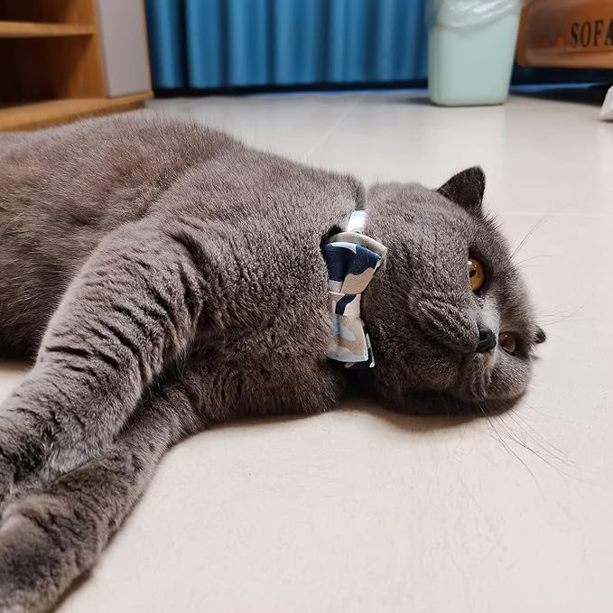 Cat Collar Breakaway with Bell and Bow Tie, Plaid Design Adjustable Safety Kitty Kitten Collars(6.8-10.8in)（Camo 3）