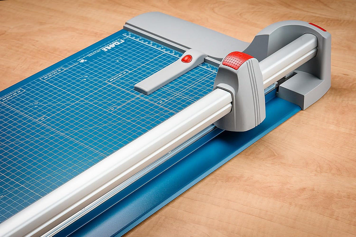 Dahle 444 Premium Rotary Trimmer, 26" Cut Length, 25 Sheet Capacity, Self-Sharpening, Automatic Clamp, German Engineered Paper Cutter