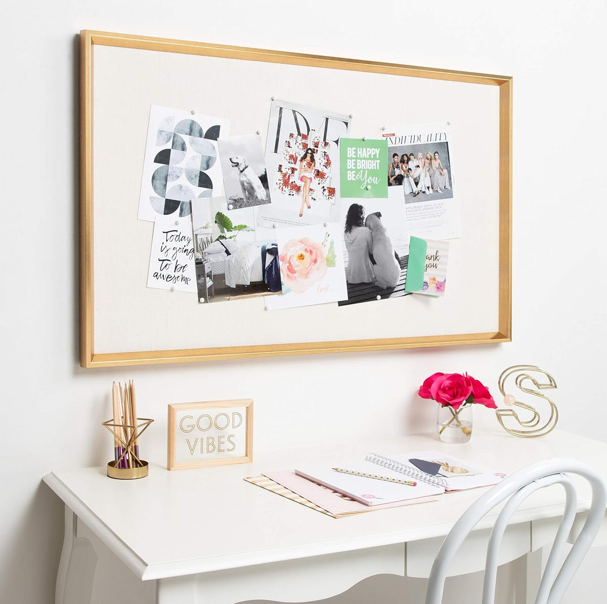 Kate and Laurel Calter Framed Linen Fabric Pinboard; 25.5 x 41.5; Gold