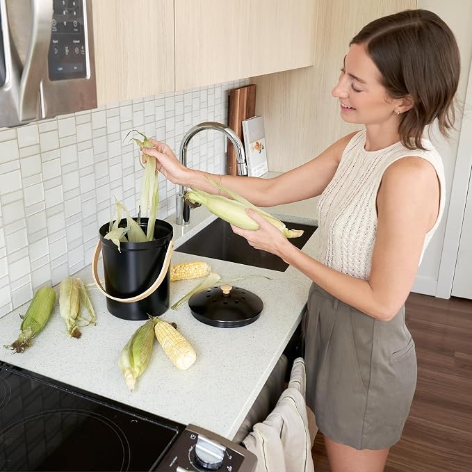 Beautiful Kitchen Compost Bin
