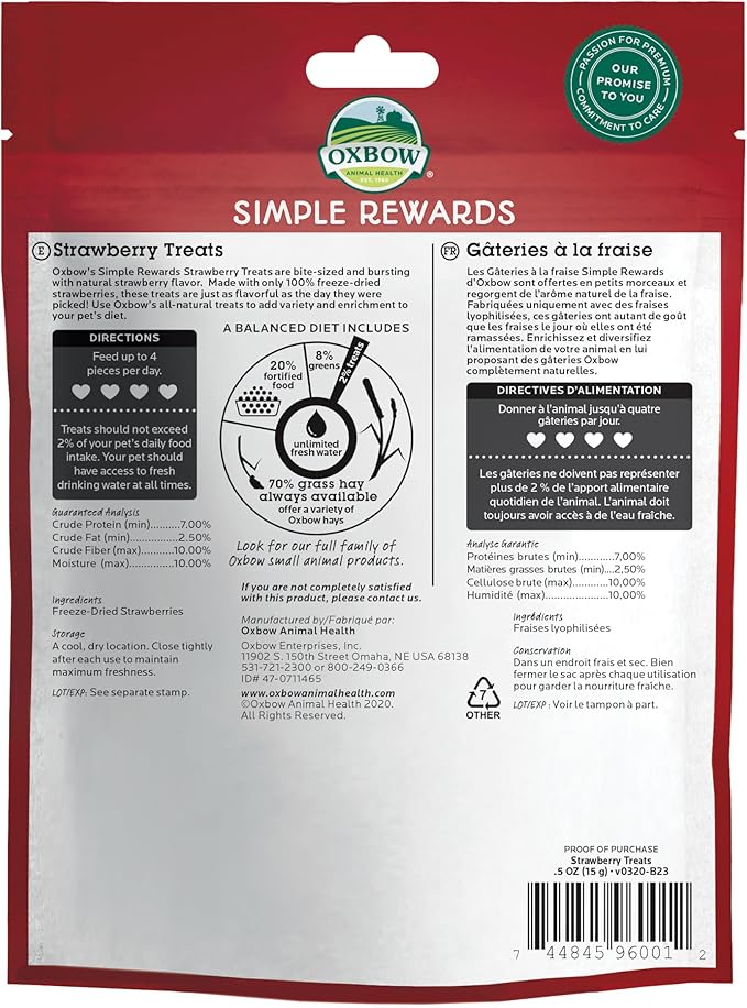 Oxbow Simple Rewards Small Pet Treats, Freeze Dried Fruit, Guinea Pig & Bunny Treats, Healthy Pet Fruit Snack for Rabbit & Guinea Pig, Freeze Dried Strawberries, 0.5 oz Bag