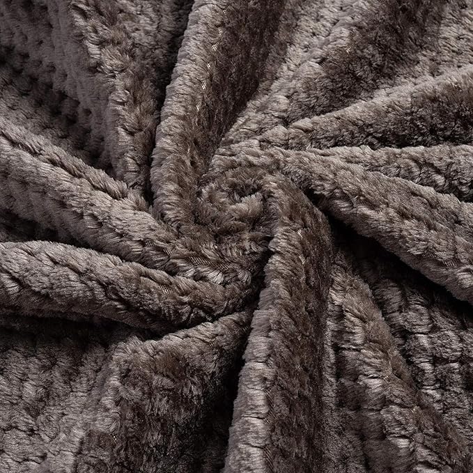 Pet Blanket Warm Soft Dog Blankets Washable Cat Throw Blankets Sofa Bed Couch Furniture Protector Cover for Small Medium Large Dogs Cats, Khaki, 39" x 63"