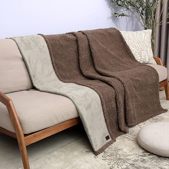 Kritter Planet Waterproof Bed Blanket, Soft and Washable Absorbent Blanket Pad, Leak-Proof Blanket Cover for Couch, Sofa, Bed