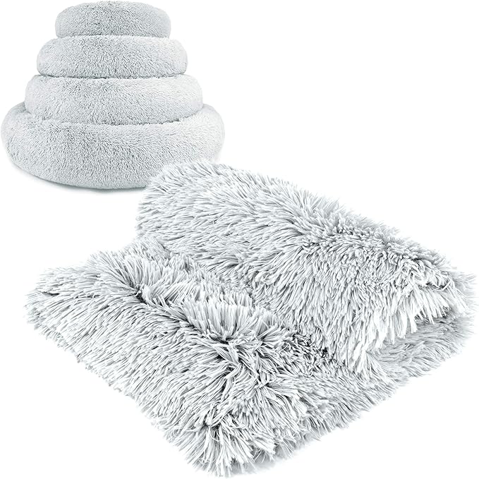 The Dog’s Blanket – Faux Fur Dog Blanket, Ice White, Large, 28x42