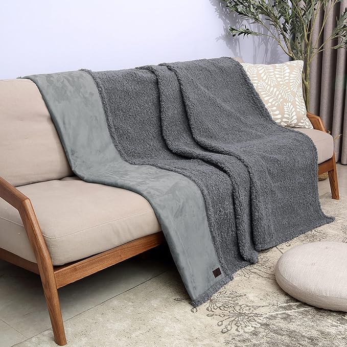 Kritter Planet Waterproof Bed Blanket, Soft and Washable Absorbent Blanket Pad, Leak-Proof Blanket Cover for Couch, Sofa, Bed